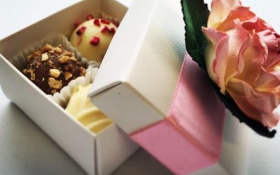 Our very popular rose 4 truffle box