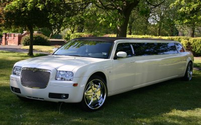 Chrysler Limousine- 8 Seater