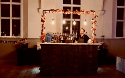 Rustic Bar 
