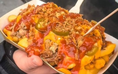 Beef Brisket, Triple cooked chips, Nacho Cheese, Salsa & Jalapeños + Crispy Onions