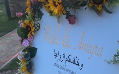 Wedding sign with sunflowers