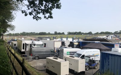 Large Events Twin Set