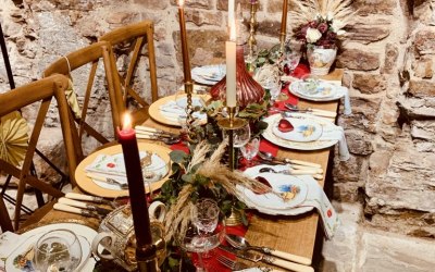 Seasonal wedding table with china, glassware & brass candlesticks 