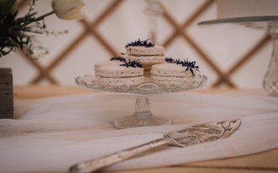 Delicate glass cake stands