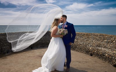A breezy Brighton wedding