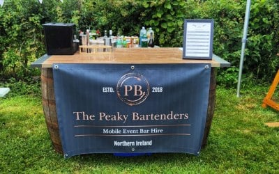 The Pop up Bar. Can be used for an inside or outside setting