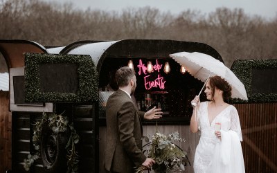 Horsebox bar at a small wedding.