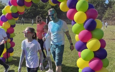 Balloon arch for colour run event