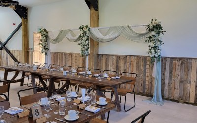 6M Drape & Foliage Top Table Backdrop (ideal for ceremony / outside