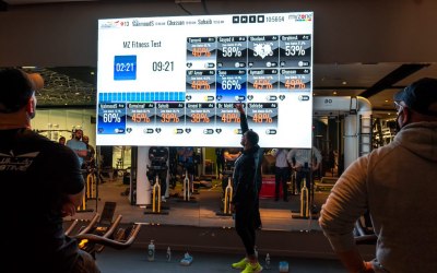 Intelligent fitness tracker LED display