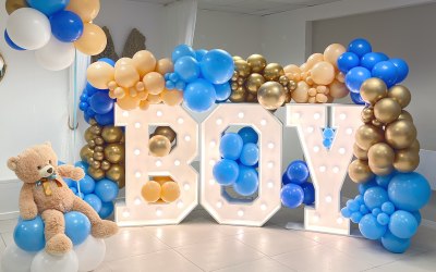 Light up letters and balloons