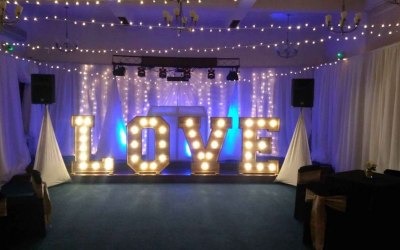 Rustic 4ft light up LOVE letters