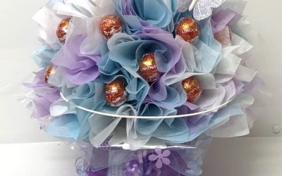 Deluxe chocolate bouquet gift- comes in a range of colours 