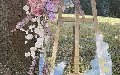 Easels and floral arrangements 