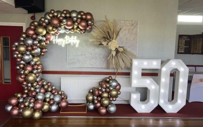 Balloon Hoop + Pampas & L.E.D 4ft Numbers