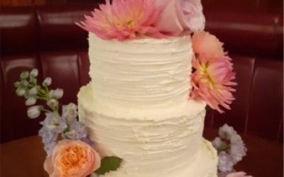 3 Tier Buttercream Swirl Wedding Cake