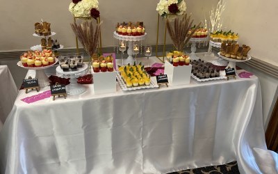 Full dessert table set up