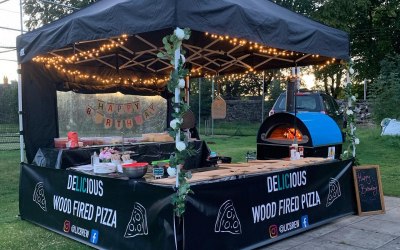 DeLICious Wood Fire Pizza Buffet set up