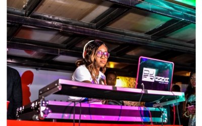 Female dj frizzie for parties, weddings, events, playing Drum and bass at London, UK