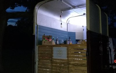 Henny's Horsebox Mobile Bar