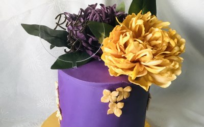 Female birthday cake 