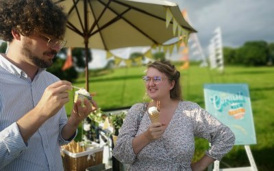Here are the brilliant Lyra and Moth (husband and wife photographer team) enjoying an ice cream in between snaps. We love to treat your other staff to screams  