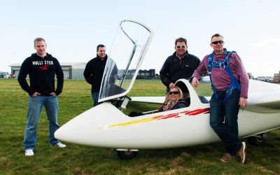Corporate team-building day gliding Mercedes-Benz
