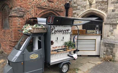 Piccolo Furgone at a Wedding in Leigh on Sea