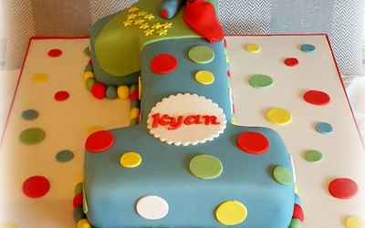 1st birthday shaped number cake 