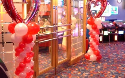 Valentines Day Balloons & Gifts