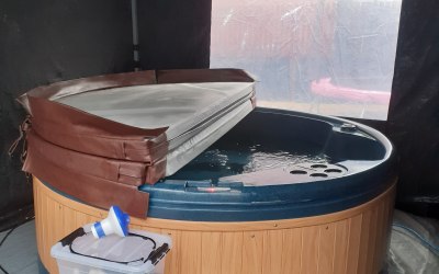 Islay Solid Hot Tub