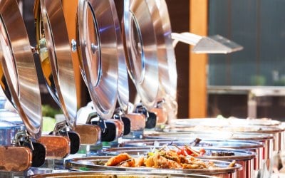 Corporate Catering Service - Traditionally, corporate catering services focused on finger food buffets or a boring sit-down meal – but our mobile catering experts are ready to introduce you to something new and exciting.