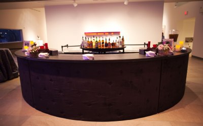 Curved event bar
