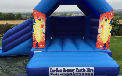 Side slide bouncy castles 
