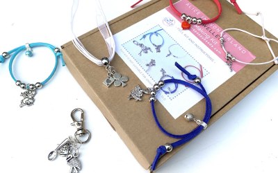 Alice in Wonderland Jewellery Making Kit - order online at www.purepoppybeads.com
