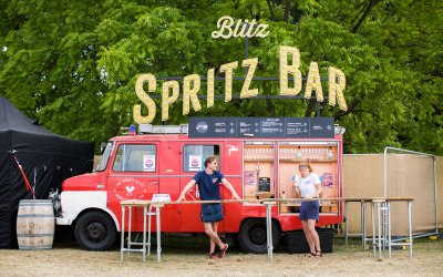 The Spritz Blitz, our 1970's fire engine. Now available for private hire. 