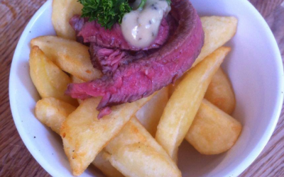 Hot Bowl Food - Sirloin Steak and Chips with Bearnaise Sauce 