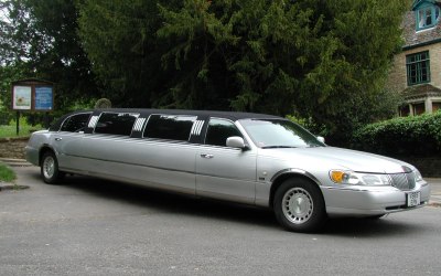 Car Stretched Limousine (Weddings)