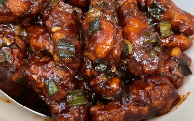 Catering: Fried wings in Korean sauce 