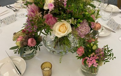 Guest table flowers 
