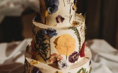 Midsummer Wedding Cake