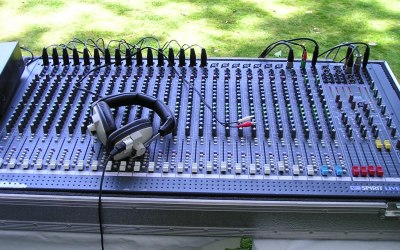 24 channel mixing desk