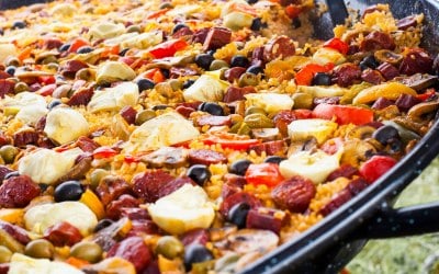 Paella pan catering