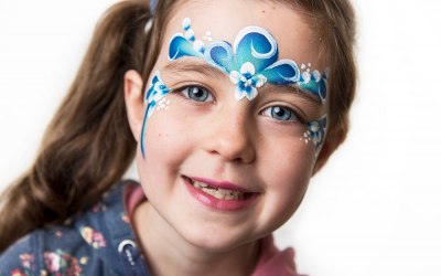 Girls Face Paint by Fey Faces Oxfordshire