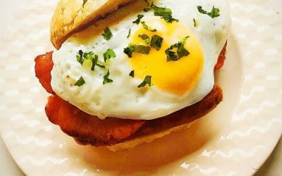 Breakfast Roll ( sausages,bacon, fried egg)