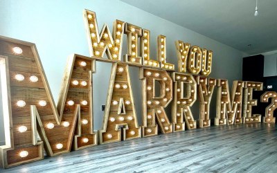 THE ULTIMATE PROPOSAL DISPLAYS!