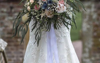 Beautiful fresh natural bridal handtied.