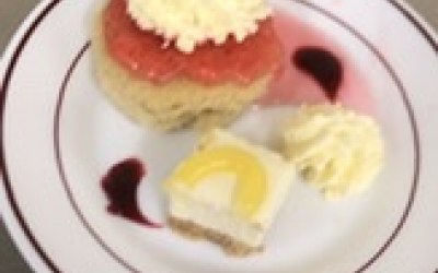 Raspberry cake and lemon cheesecake 