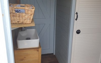 Luxury Shepherd Hut Toilet Trailer 