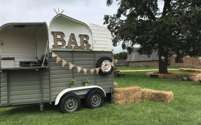 Horse trailer mobile bar perfect for weddings & outdoor events